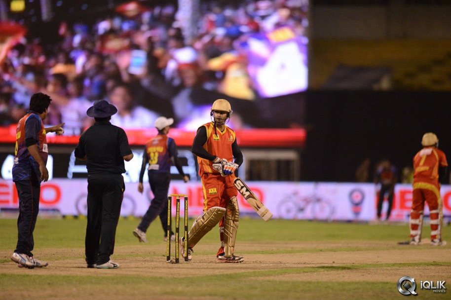 CCL-5-Telugu-Warriors-vs-Bengal-Tigers-Match-Photos